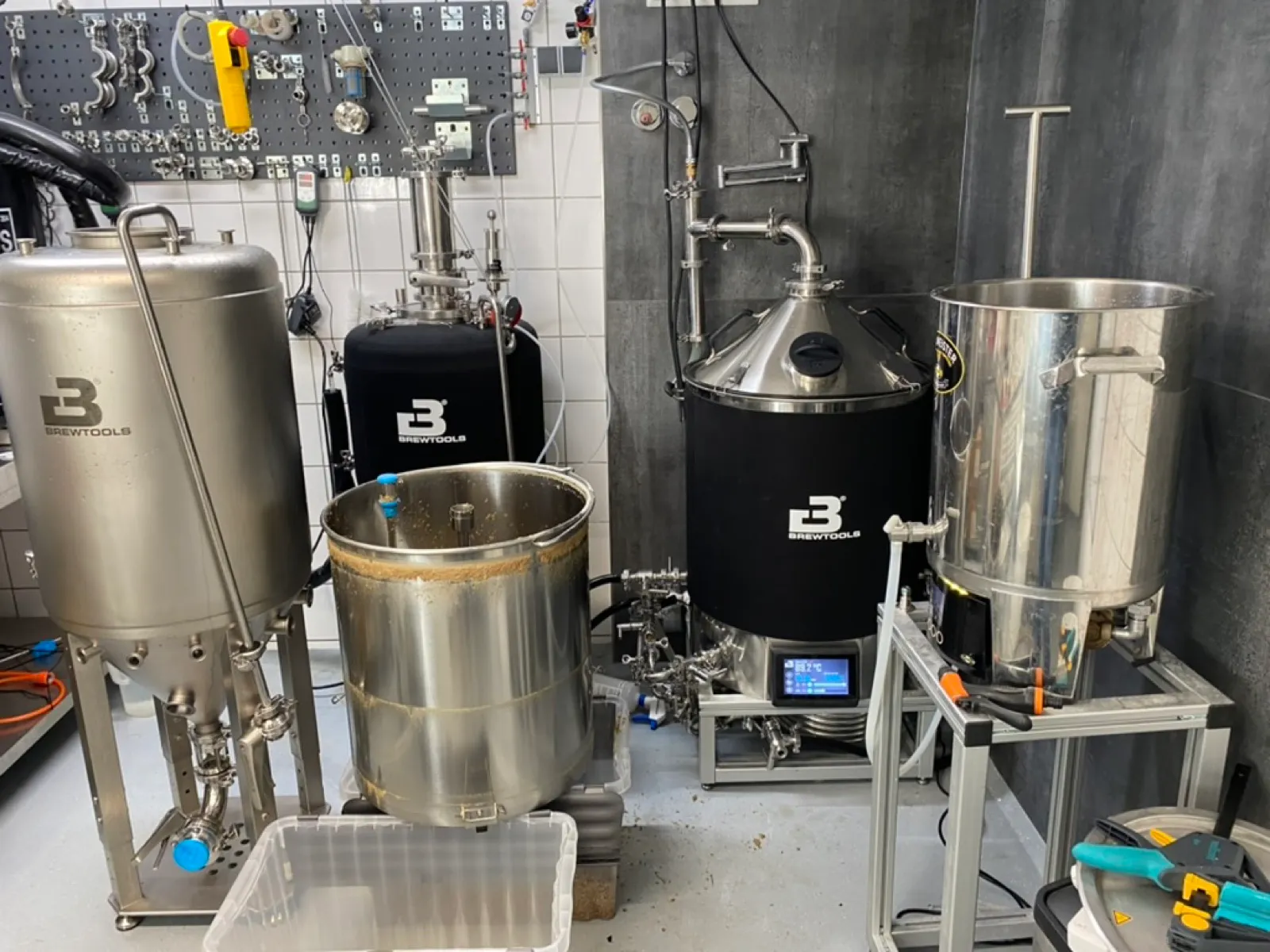The B150 brew system in action