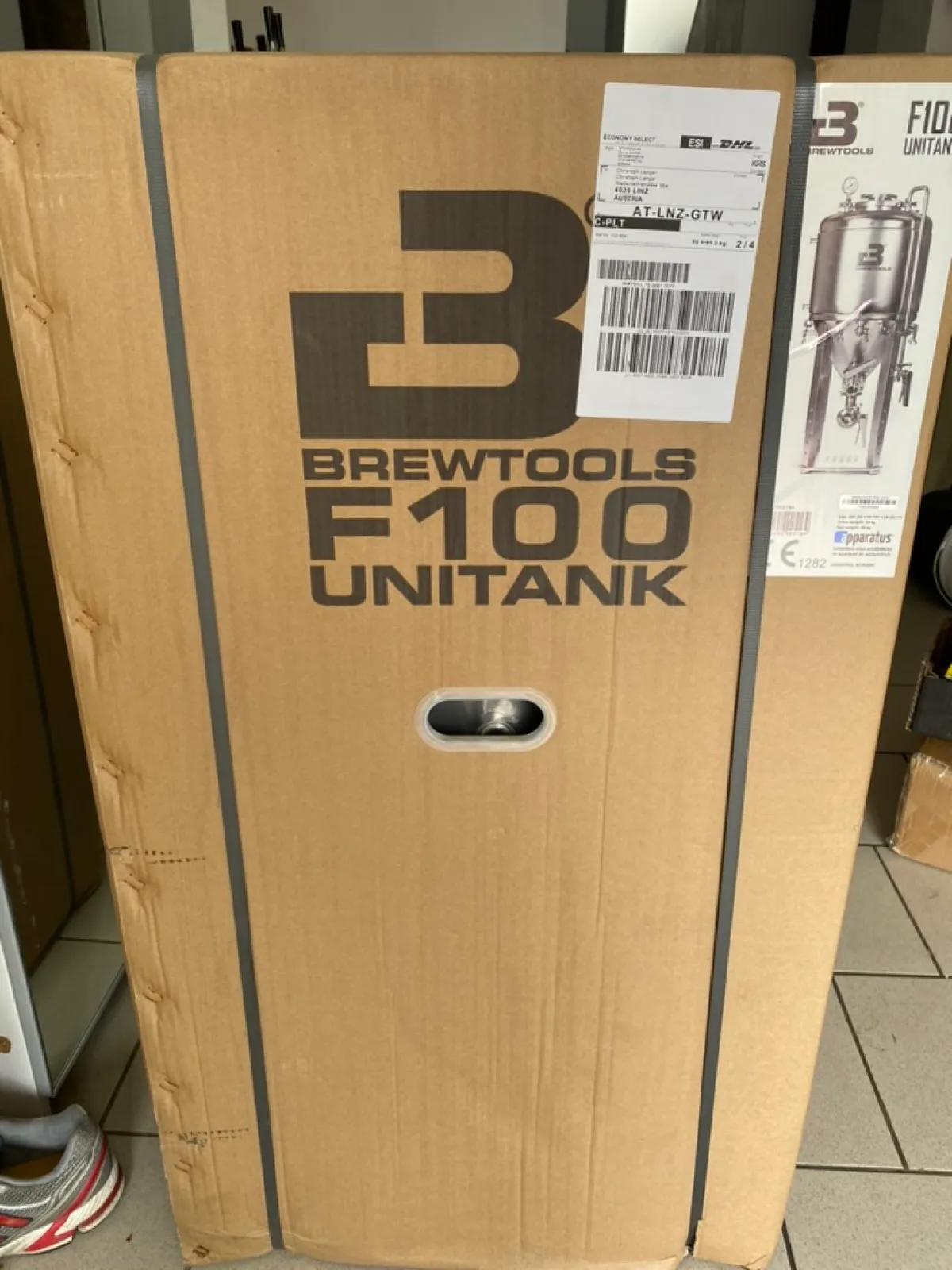 Brewtools F100 Unitank delivery